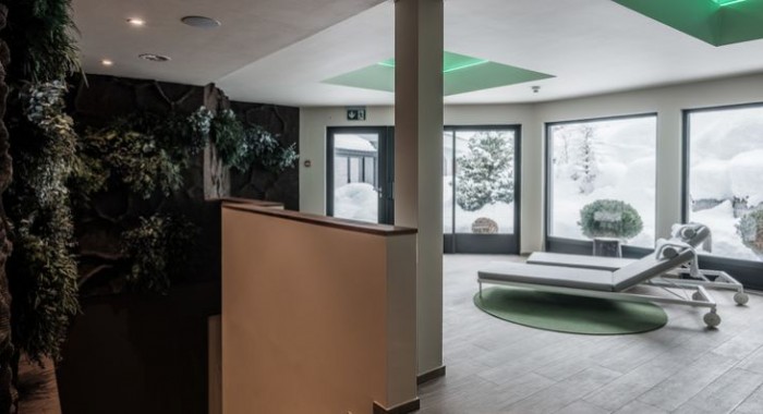 Hotel National, Zermatt ski chalet, image 8